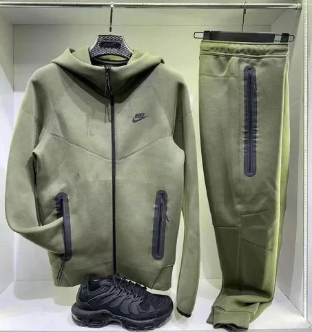 Survêtement Nike Tech Fleece olive green