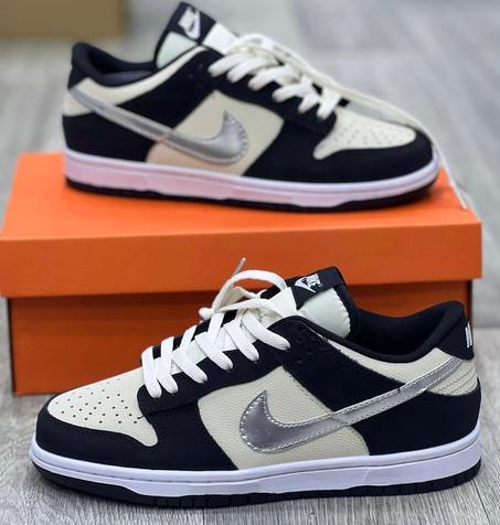 Dunk Low Starry Laces