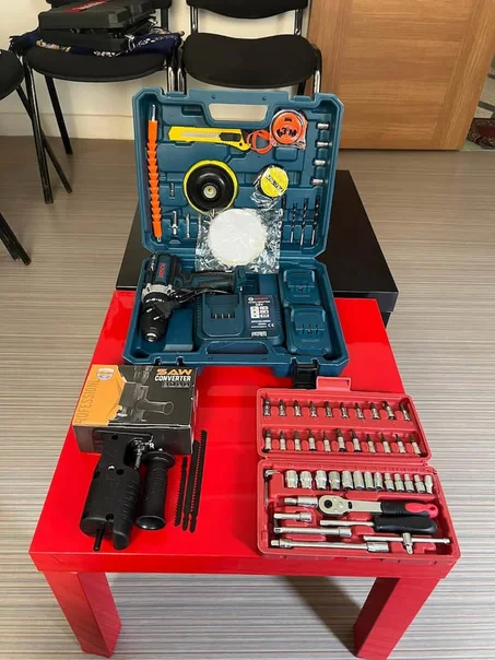 مثقاب ومفك البراغيBOSCH36 v (copy)