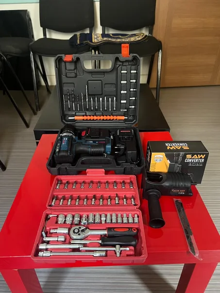 مثقاب ومفك البراغيBOSCH36 v