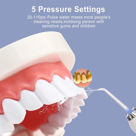 خيط تنظيف الأسنان المائي