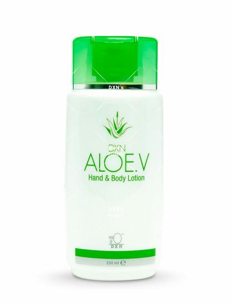 دي إكس إن ألوة فيرا محلول اليدين والجسم
