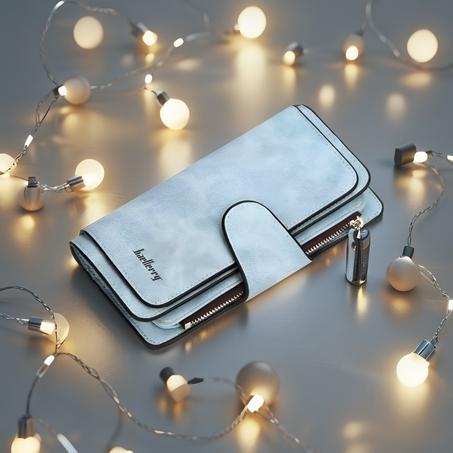 محفظة جلدية للنساء