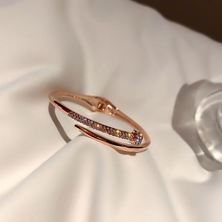 💫 Bracelets dorés en acier inoxydable – Minimalisme raffiné, éclat durable