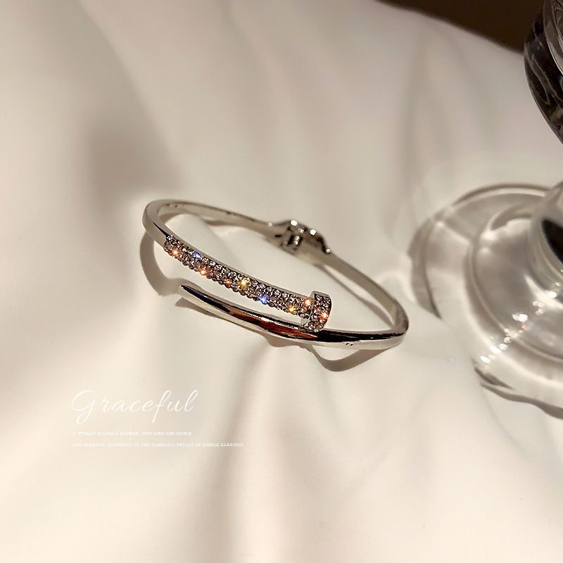 💫 Bracelets dorés en acier inoxydable – Minimalisme raffiné, éclat durable