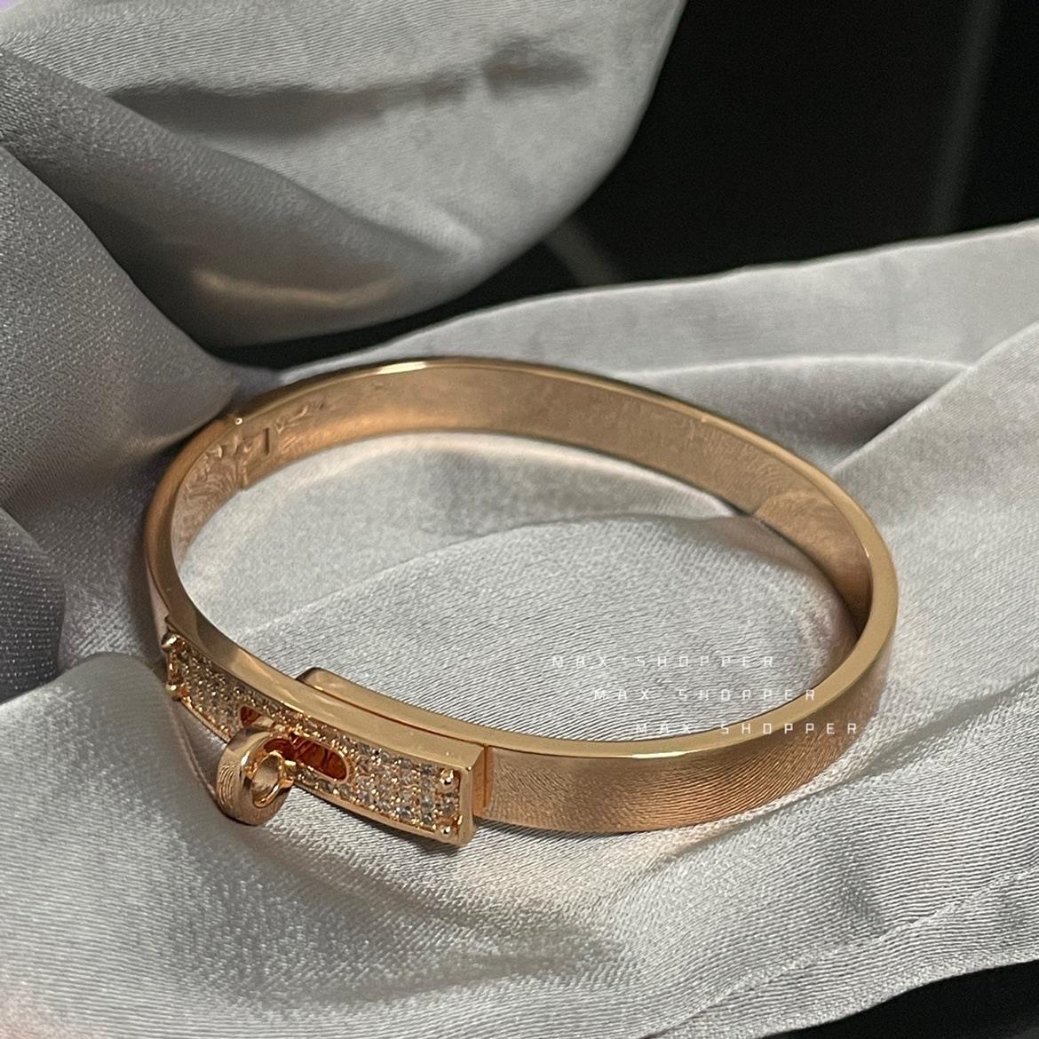 🔒 Bracelet doré en acier inoxydable – Élégance minimaliste, solidité assurée