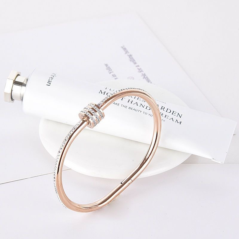 💎 Bracelet doré en acier inoxydable 316L – Élégance intemporelle & brillance durable