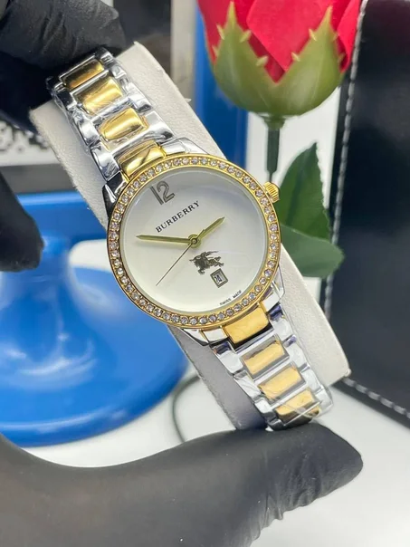 Montre Femme Chic Premium - Cadran Argenté et Doré