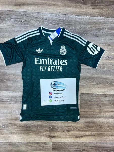 🔥 Real Madrid away  suit 25-26
