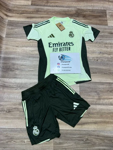 Ensemble real Madrid suit 25-26