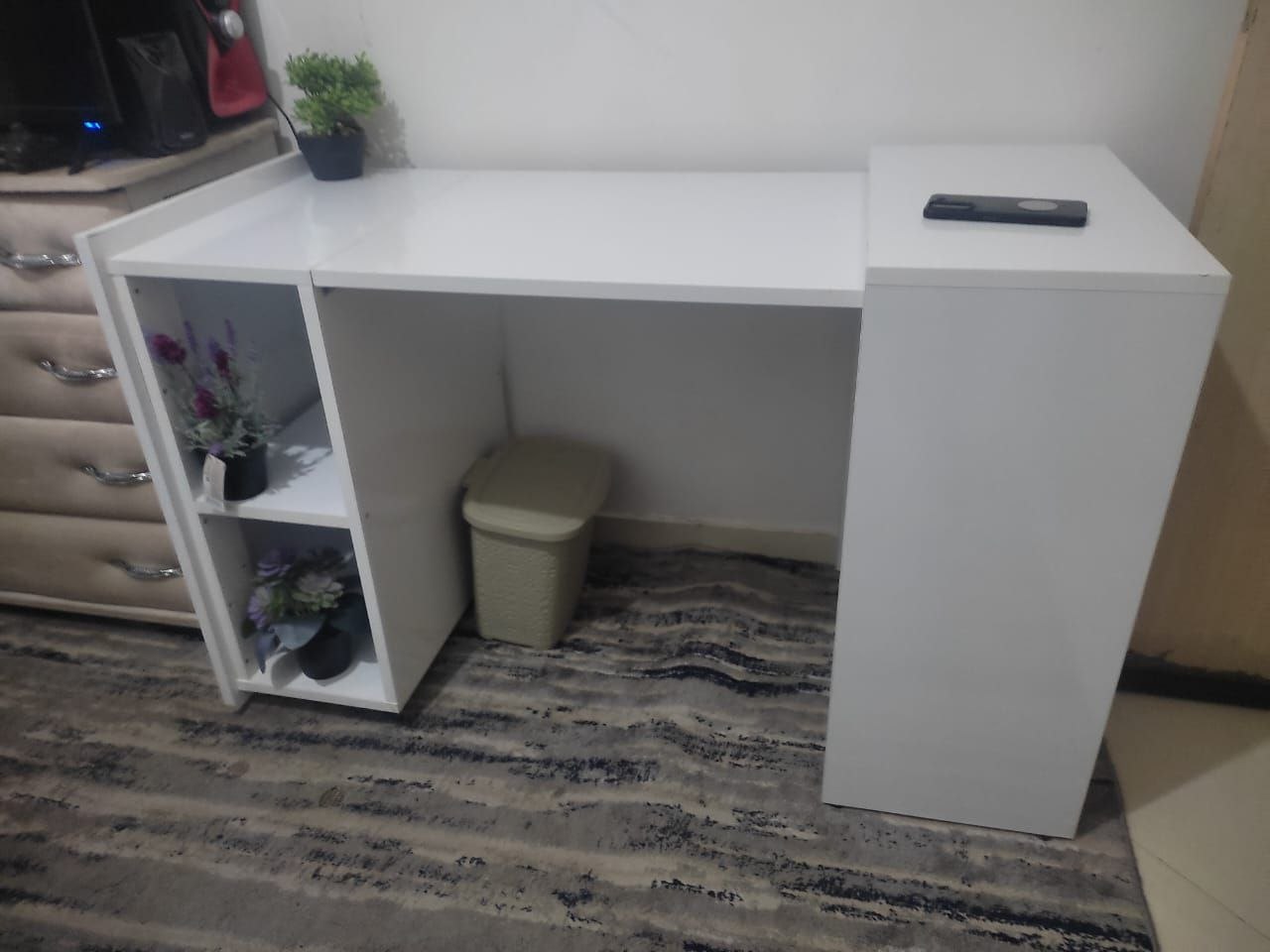 بيرو ديمونطي عصري وعملي