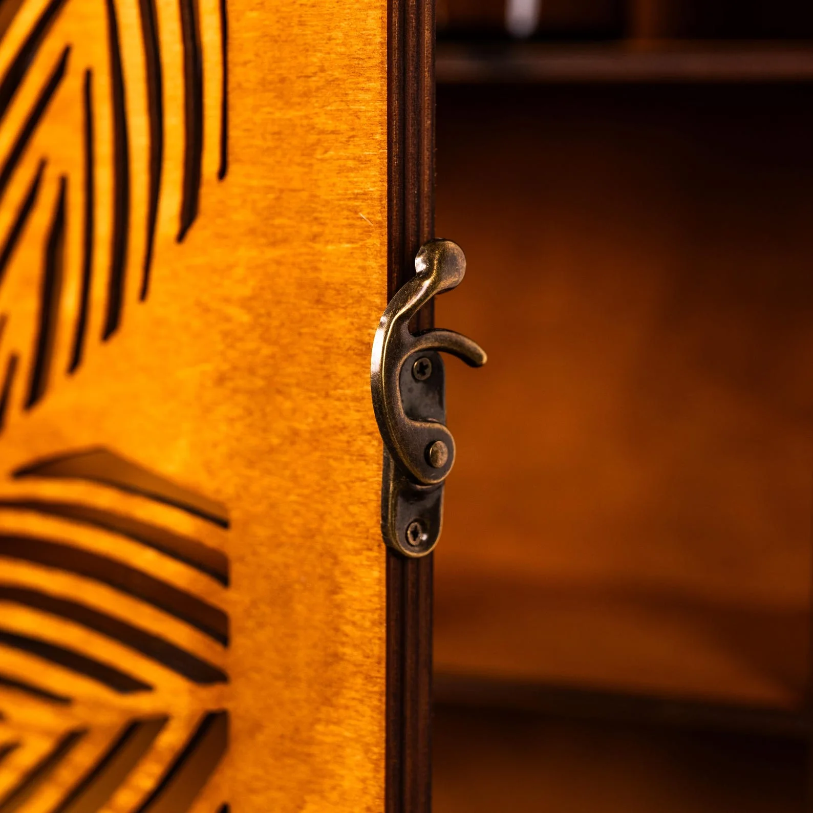 Wooden Bathroom Wall Cabinet with Door