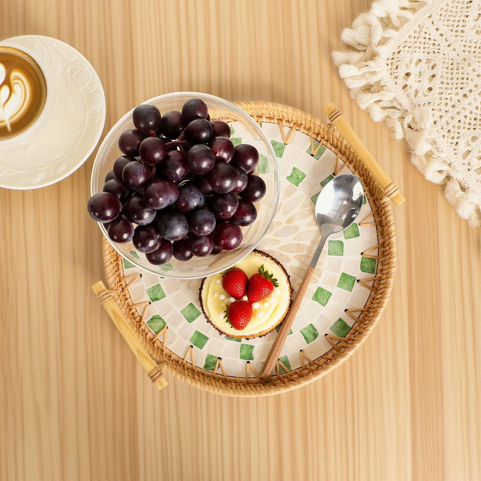 Hand-Woven Rattan & Seashell Round Decorative Tray