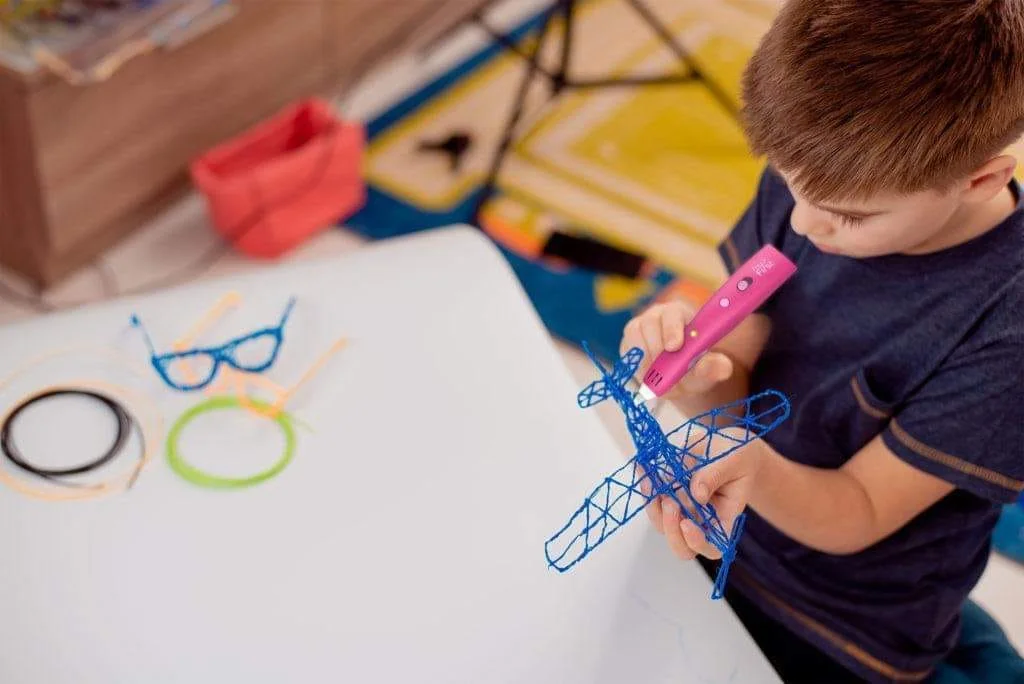 قلم الرسم ثلاثي الأبعاد - 3D Printing Pen