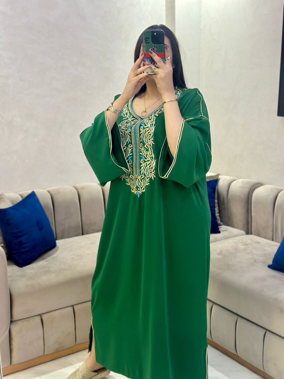 قفطان كريب كورية مطرّز – فخامة وأناقة مغربية أصيلة