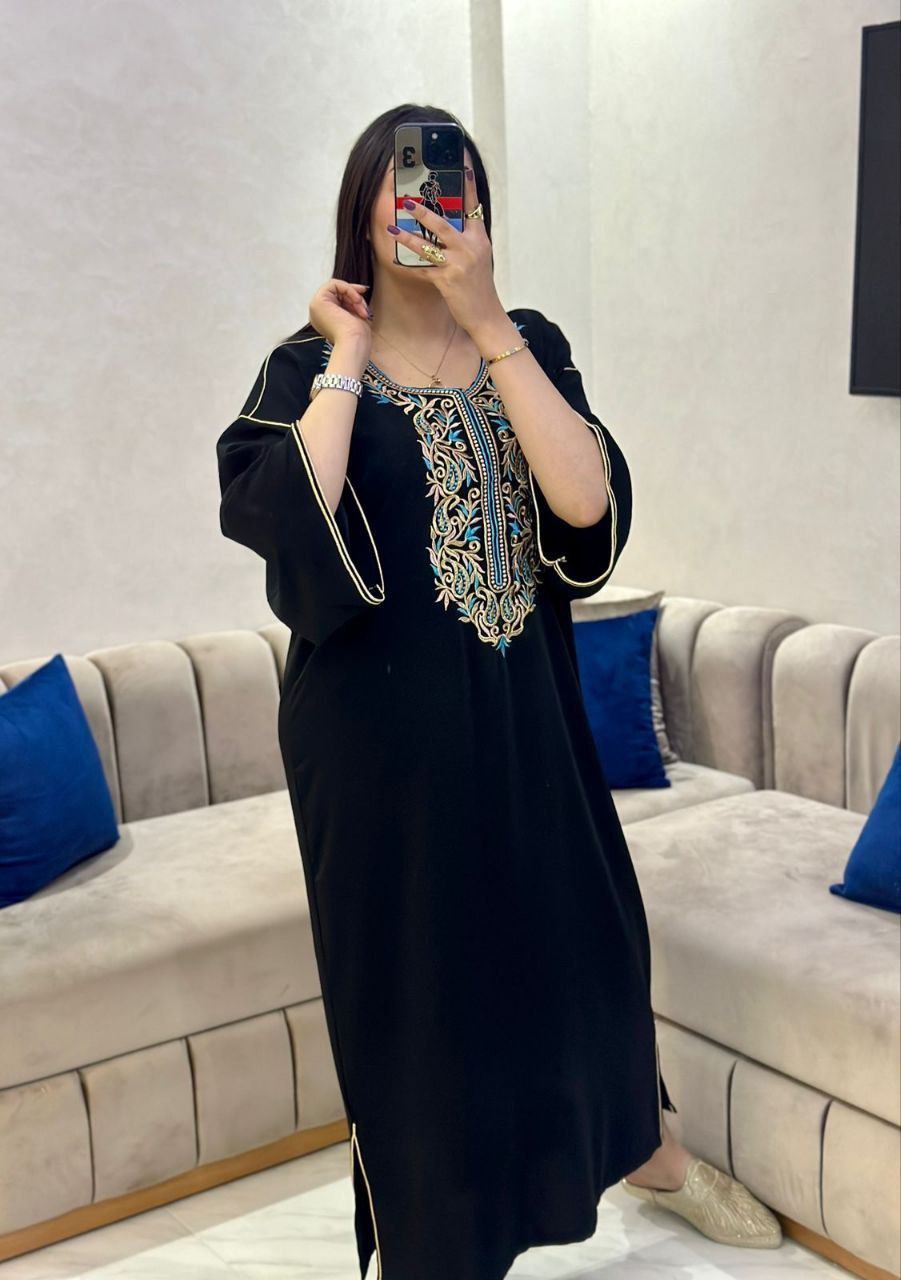 قفطان كريب كورية مطرّز – فخامة وأناقة مغربية أصيلة