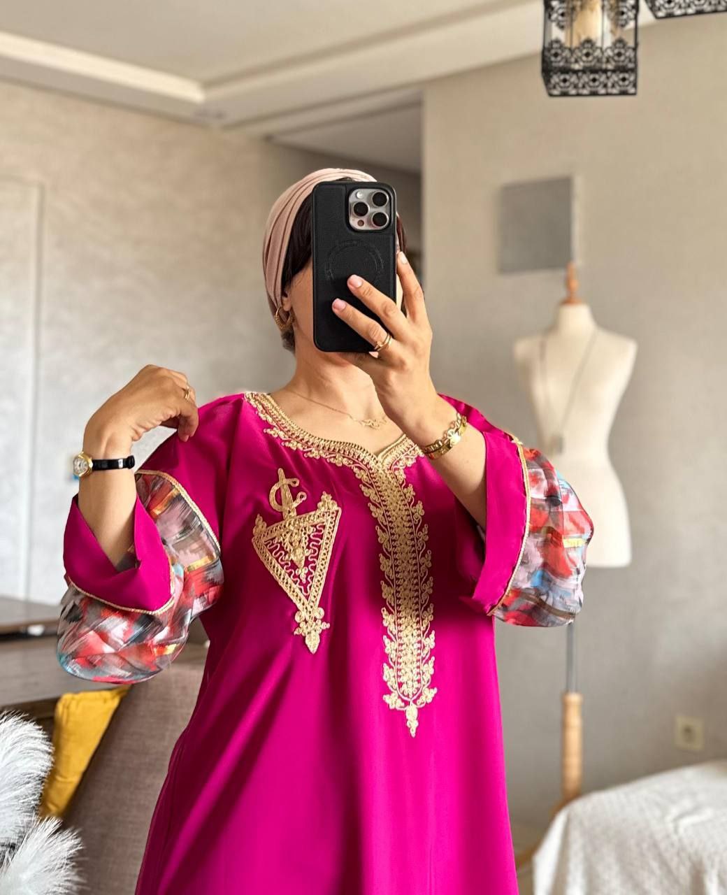 قميص أنيق بخامة كريب روزة – نعومة وأناقة يومية
