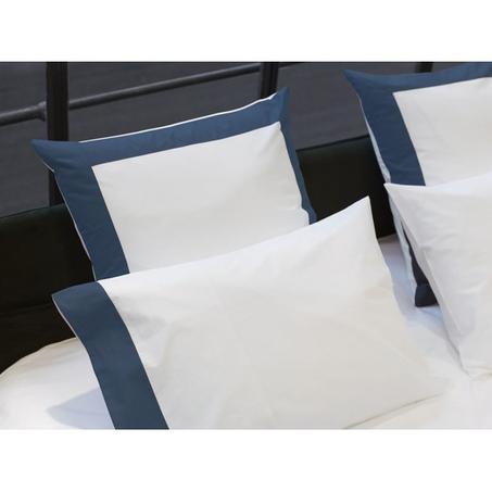 Taie d'oreiller avec bordure