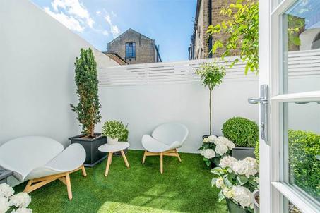 المنزل والحديقة