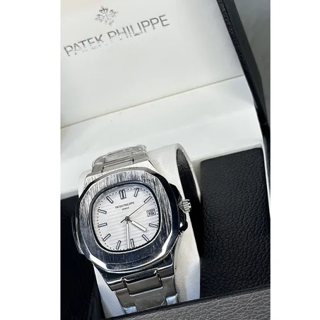 ساعة Patek Philippe الفاخرة