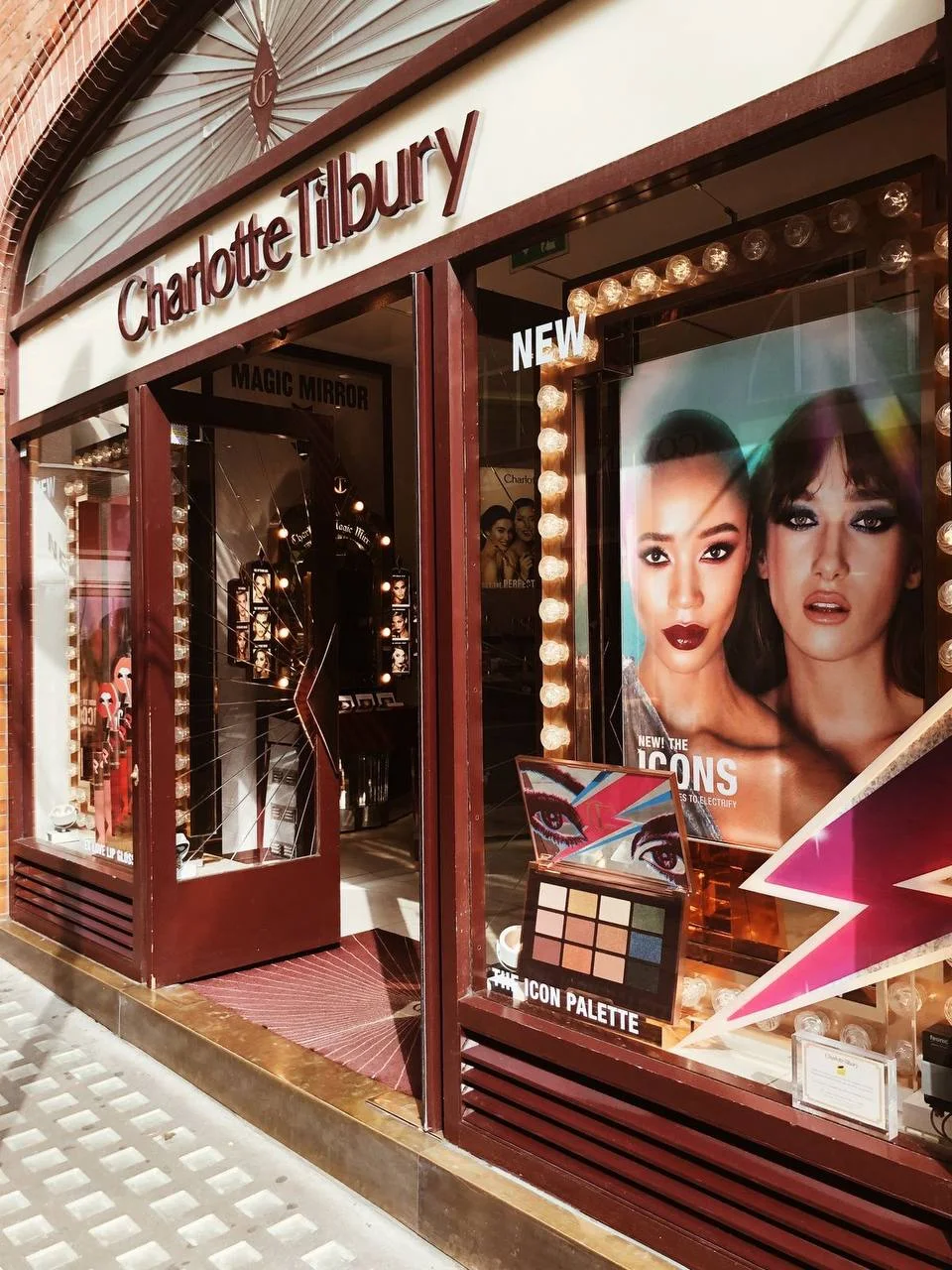 CHARLOTTE TILBURY