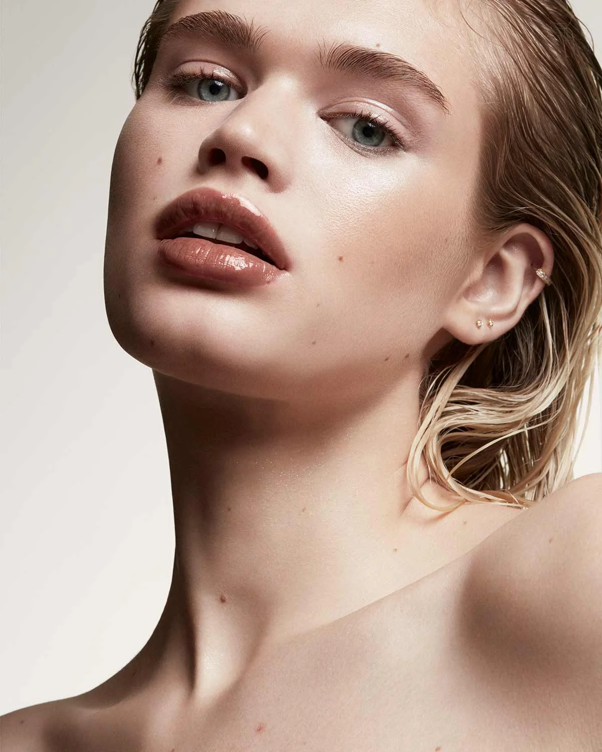 Le Gloss Bomb Universal Lip Luminizer de Fenty Beauty