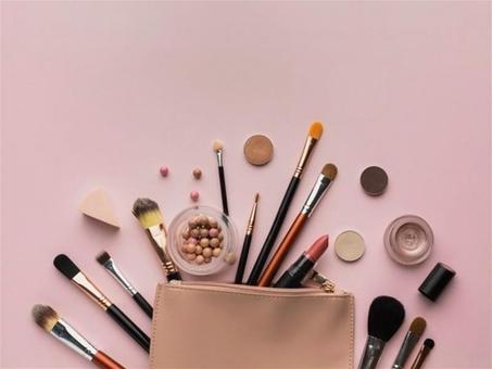 ادوات التجميل