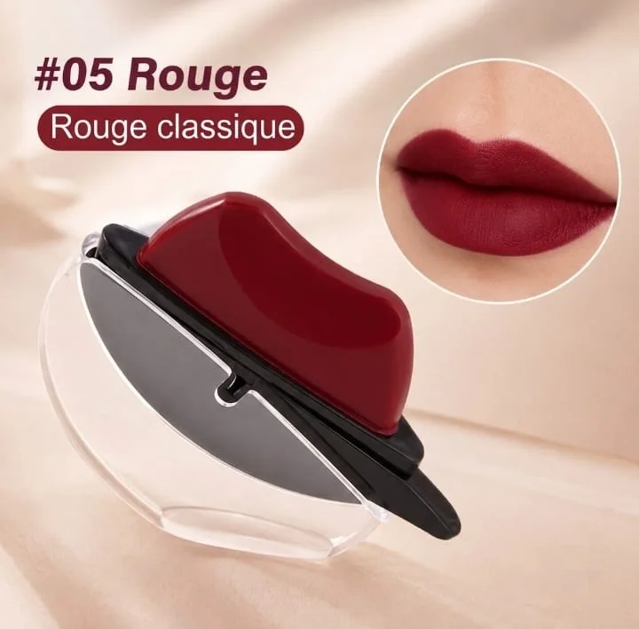 Rouge à lèvres Waterproof : Résistant à l'eau et aux Repas.