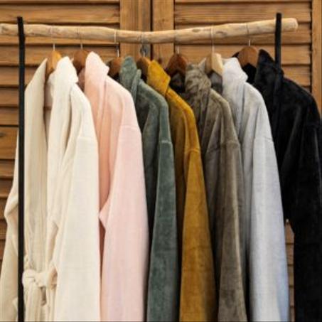 Peignoir de bain /رداء الحمام