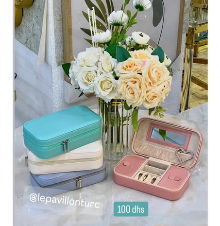 Trousse de rangement de bijoux.