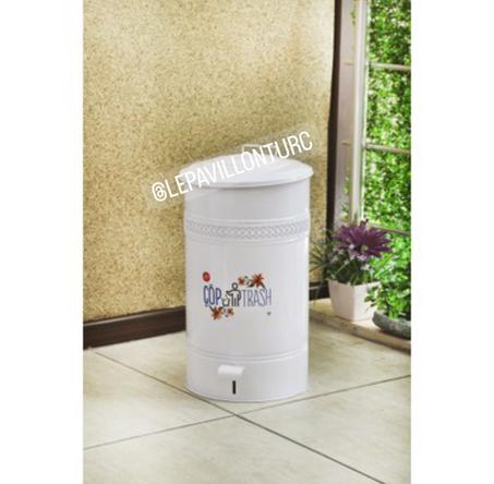 Poubelle en acier avec pédale  (MOYEN MODEL)