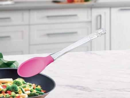 Cuillère en silicone avec main en plastique