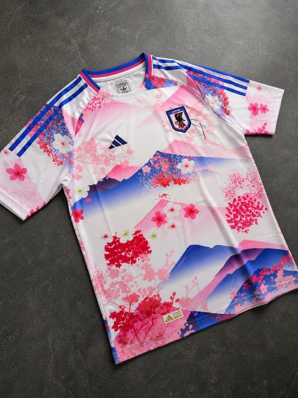 قميص منتخب اليابان Sakura Edition
