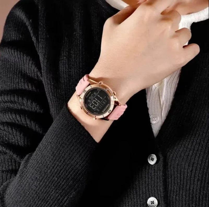 NAVIFORCE NF5054 Women’s Fashion LCD Digital Watch