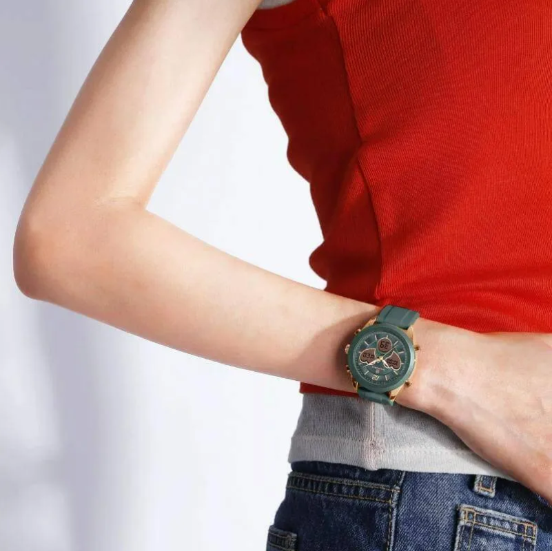 \Naviforce NF5045 Elegant Heart is a women