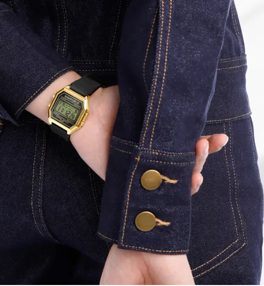 The Naviforce NF5063 is a women