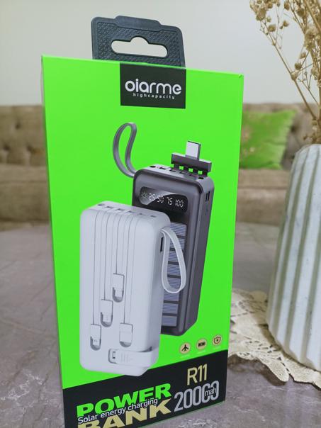 بطارية خارجية oiarme 20 k تشحن بالطاقة الشمسية