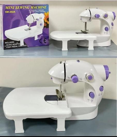 ✨ ماكينة خياطة منزلية صغيرة وسهلة الاستخدام SM-202A