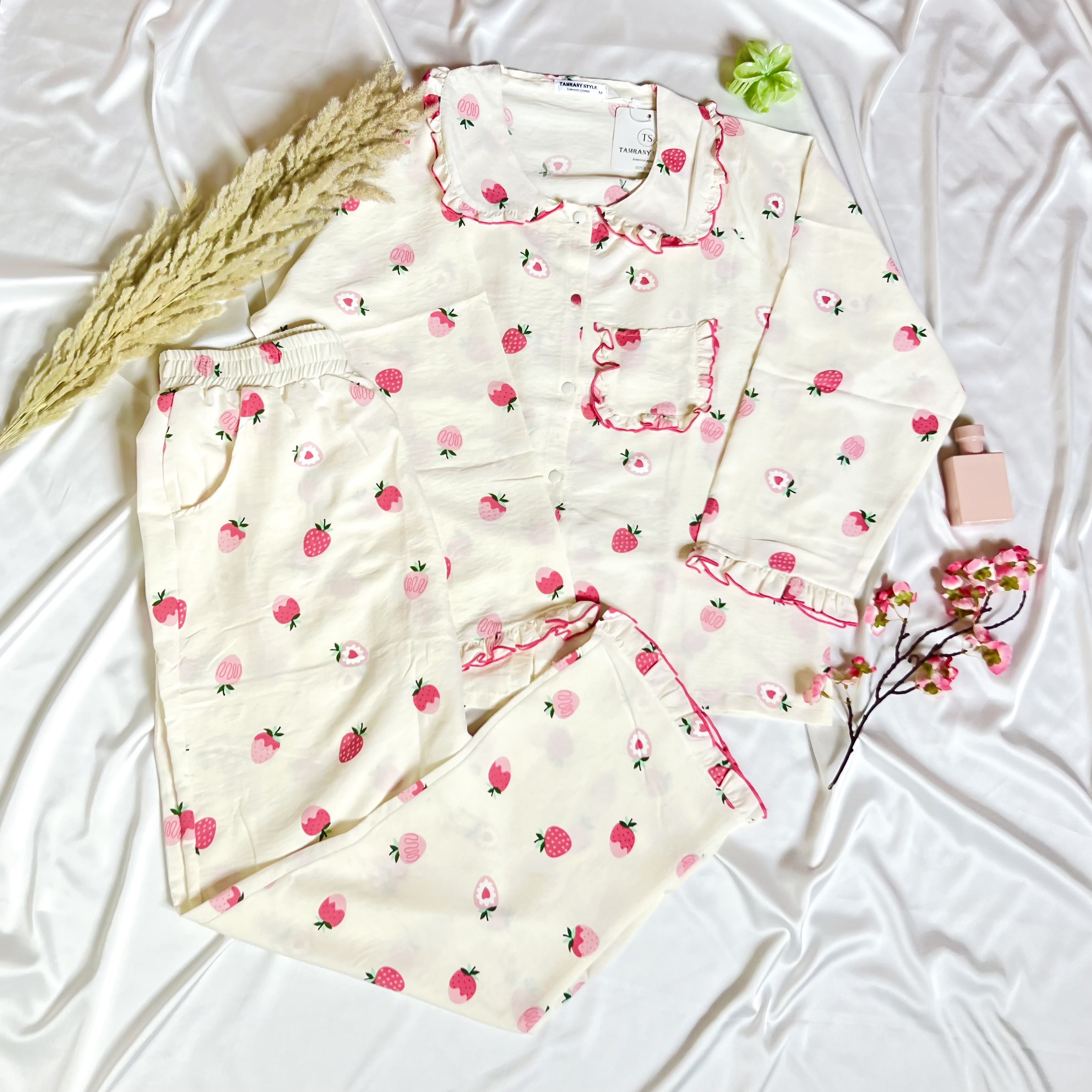 Ensemble de pyjama fraise haut et pantalon REF/2239