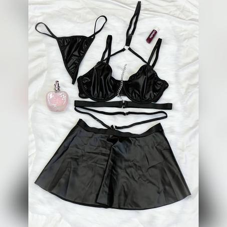 Ensemble de lingerie 5 pièces noir élastique  REF/004