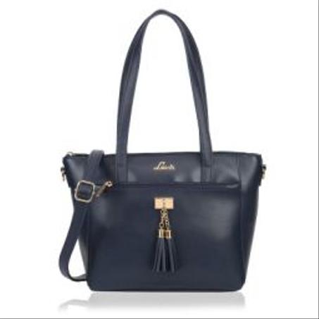 الحقائب والأمتعة والصناديق