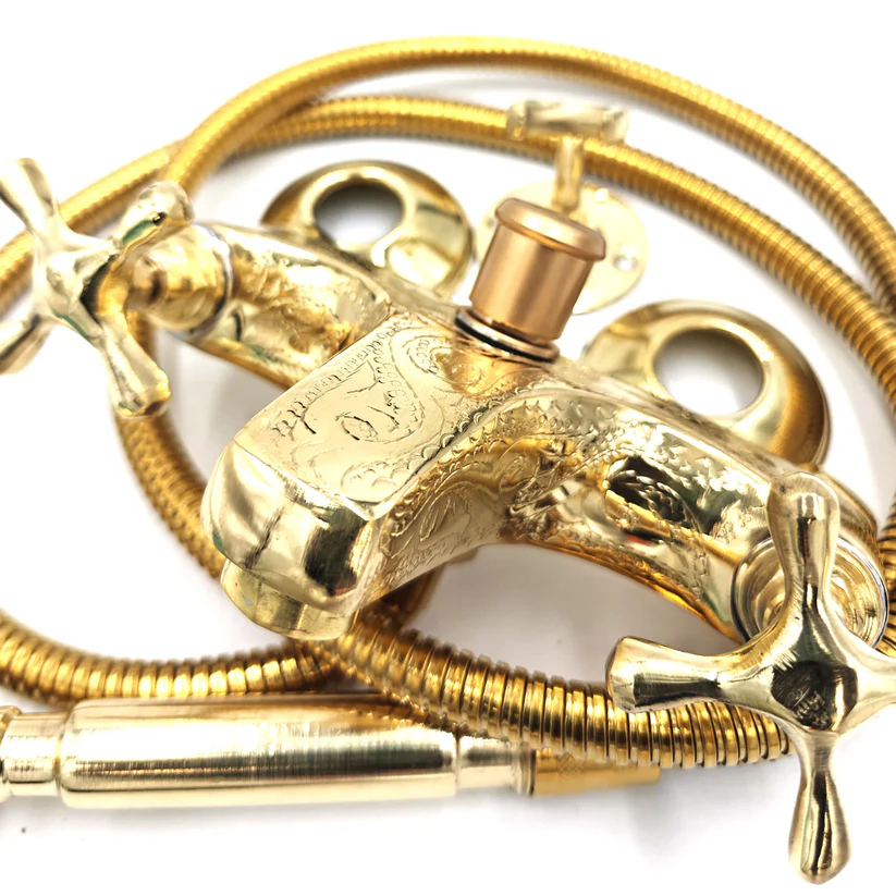 Robinet de Baignoire Doré en Laiton de Style Arabe Andalou - Artisanat de marrakech