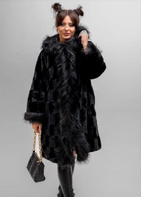 Cappotti- Elif Cappotto lungo in eco pelliccia