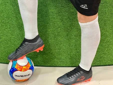 حداء امبيريال للكرة القدم