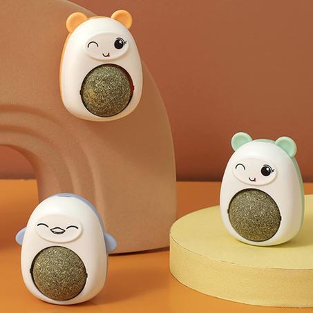 3 Lamidos de gato en la pared