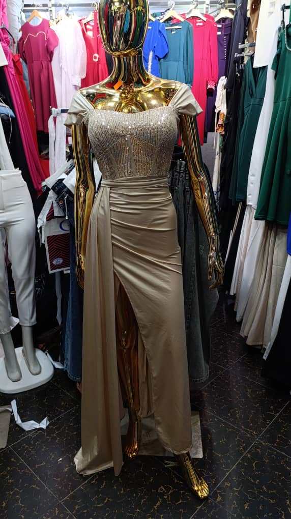 stores/419c805ef271d37ebdc59732ecfb29ff/products/LcnkVyGezrp8udKbP3PLDkyKXRaJQzwnwQexwiD4.jpeg
