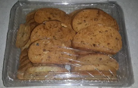 الفقاس باللوز