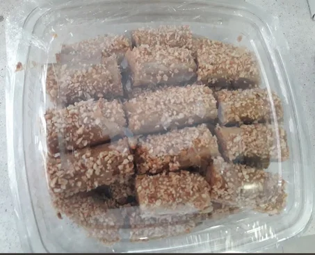 لمحنشة باللوز مقلي