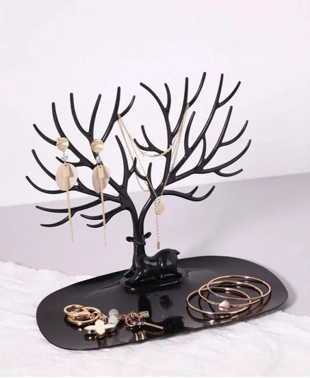 شجرة تعليق الاكسسوارات