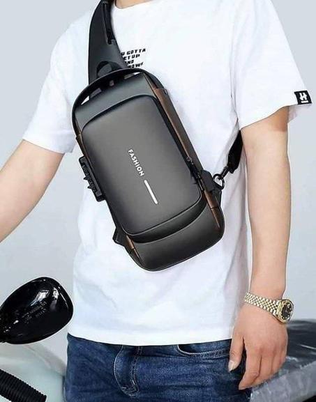 𝐀𝐧𝐭𝐢-𝐓𝐡𝐞𝐟𝐭 𝐔𝐬𝐛 𝐒𝐡𝐨𝐮𝐥𝐝𝐞𝐫 𝐁𝐚𝐠